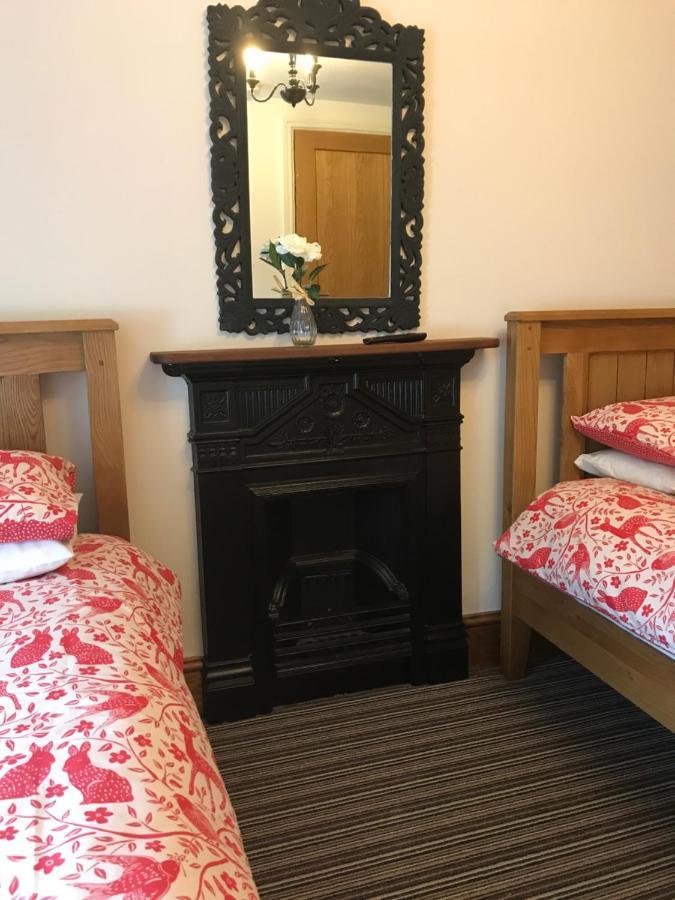 Rheolau Arms Bed and Breakfast Swansea Exteriör bild