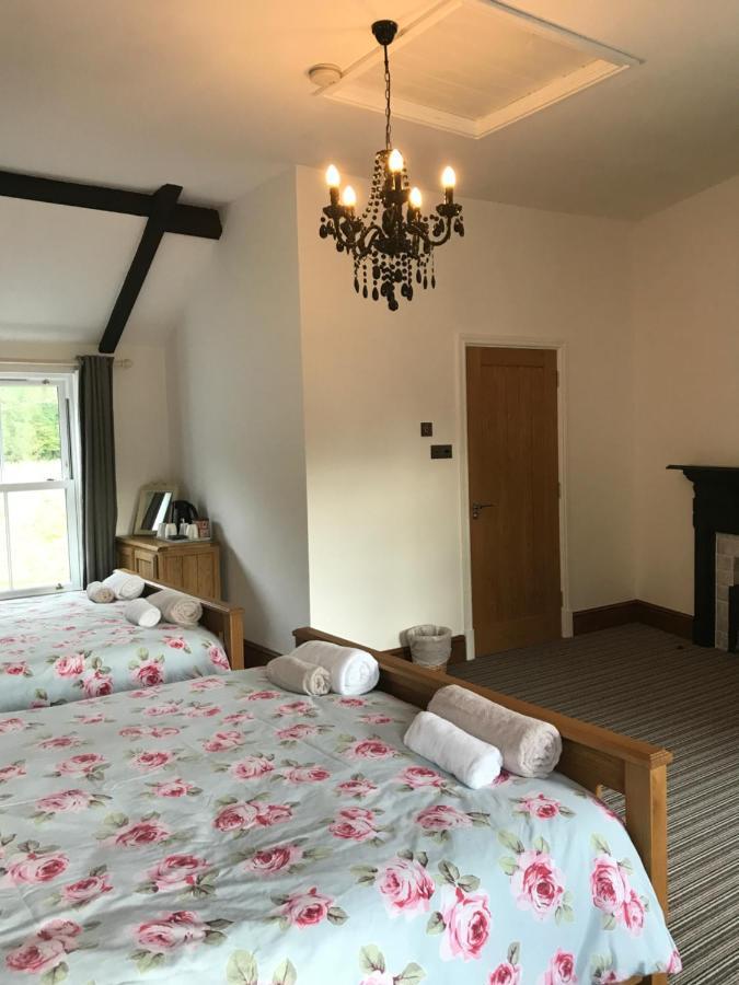 Rheolau Arms Bed and Breakfast Swansea Exteriör bild
